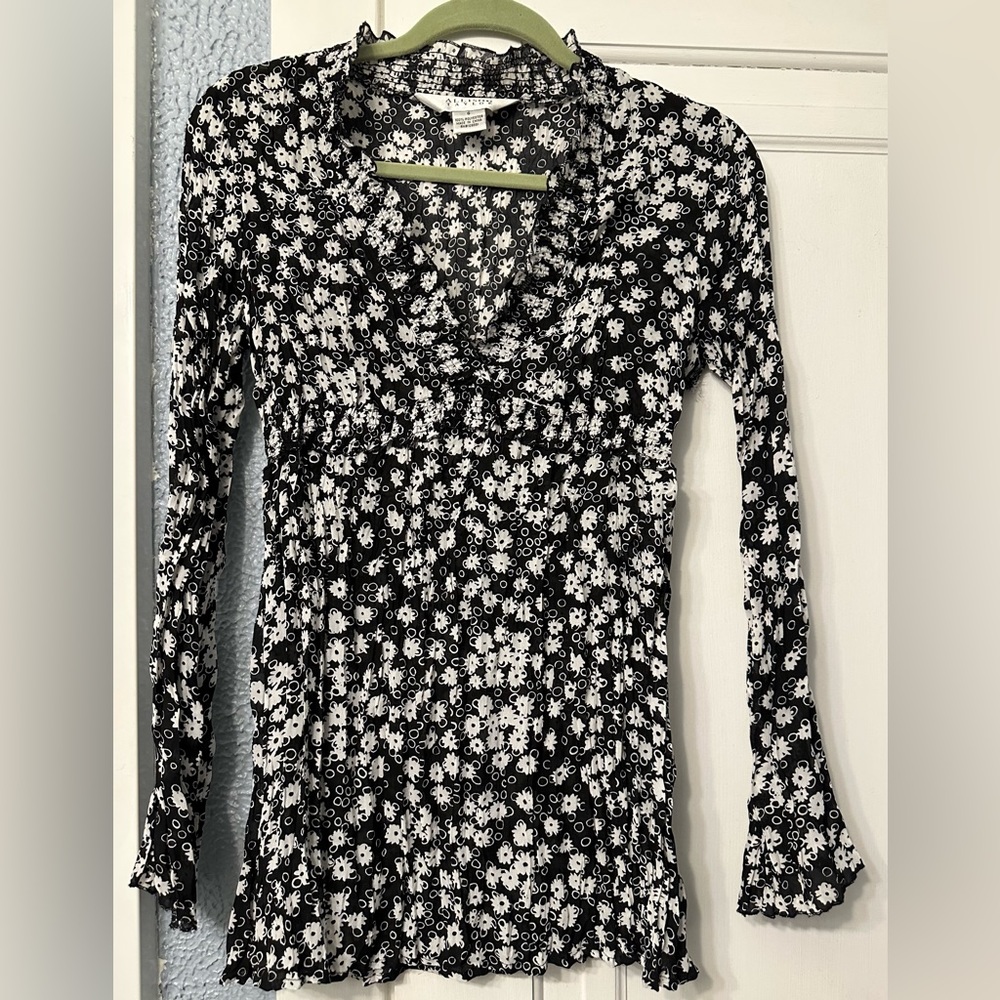Allison Taylor Women’s Long-Sleeved Blouse Black/White Floral, Size Small